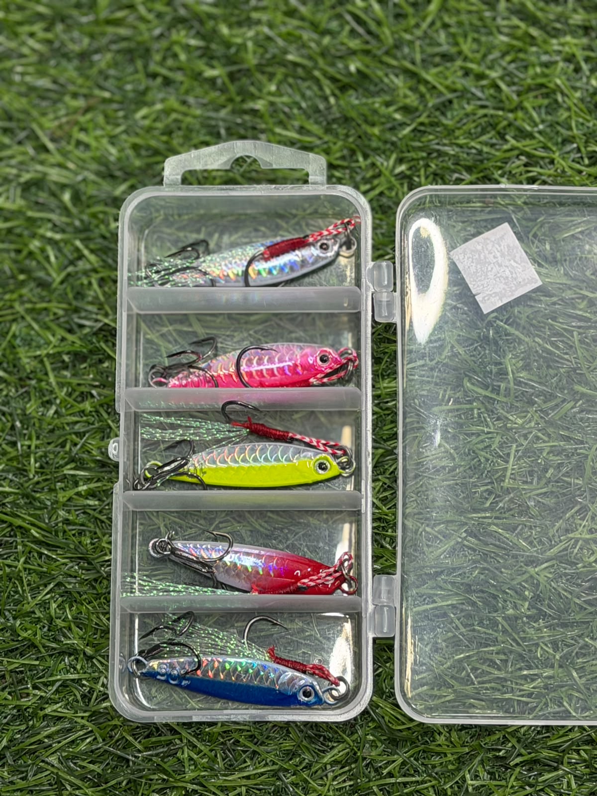 Caja señuelos con 5 jigs 10G - foto 2